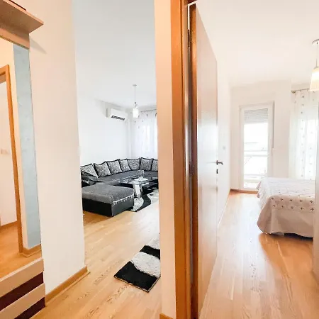 1-bedroom In Urban Area Апартаменти *