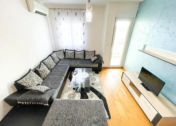 Lejlighed 1-bedroom In Urban Area *